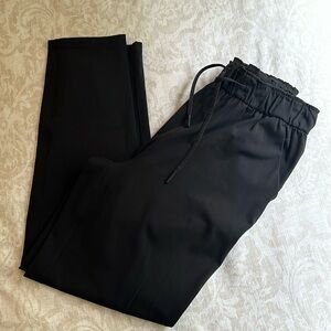 Lululemon tapered trousers